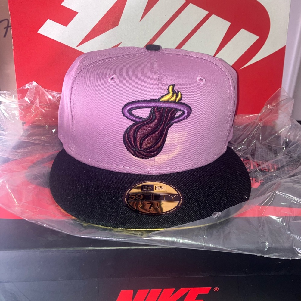 NWT Miami Heat New Era NBA Fitted Hat 7 1/2